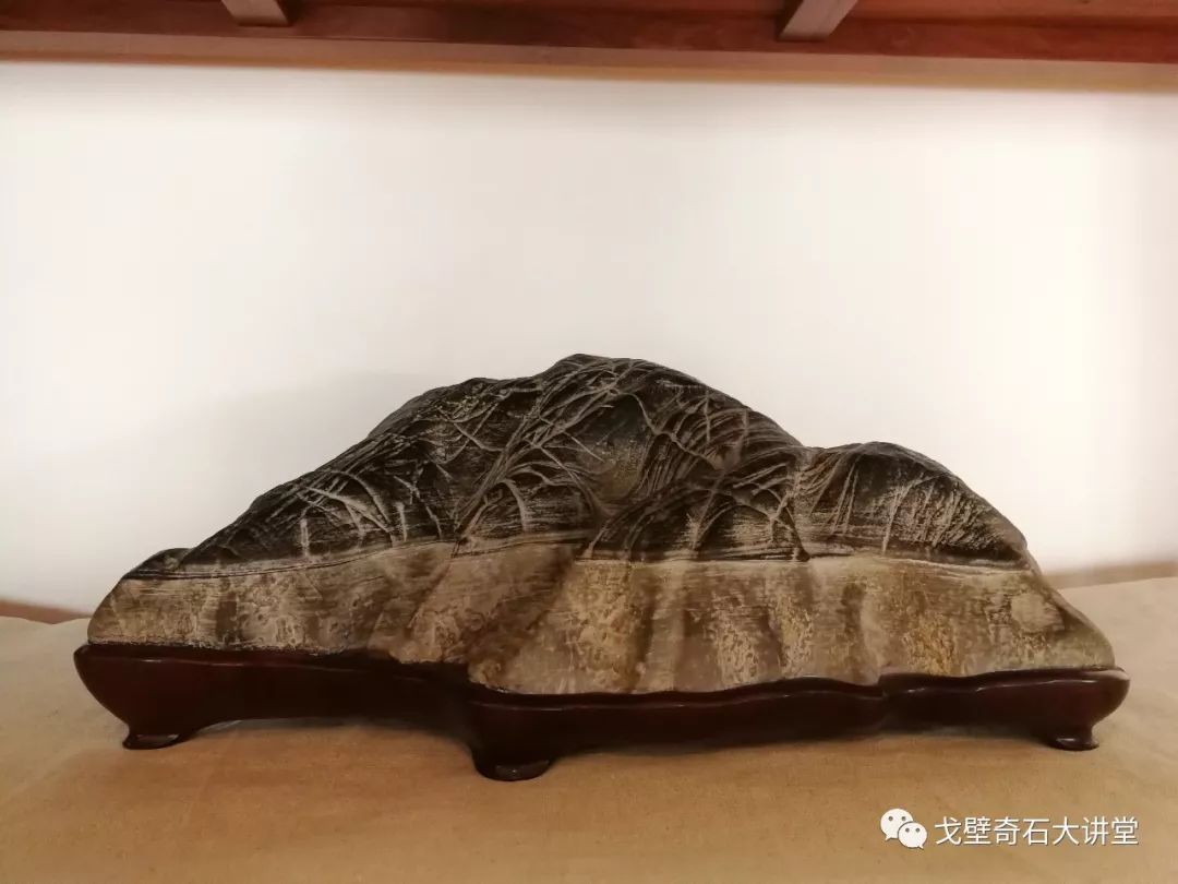 【郑州】一方山形宣石13.6万成交