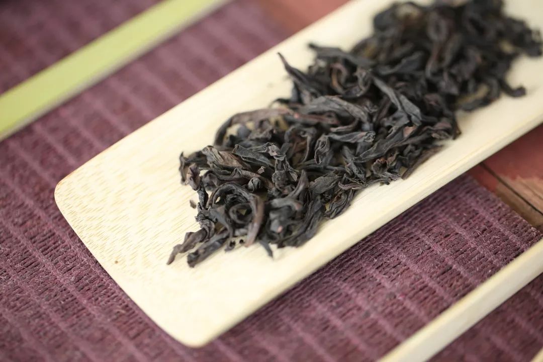 压箱底贵宾茶会第一期名山茶品鉴牛栏坑肉桂