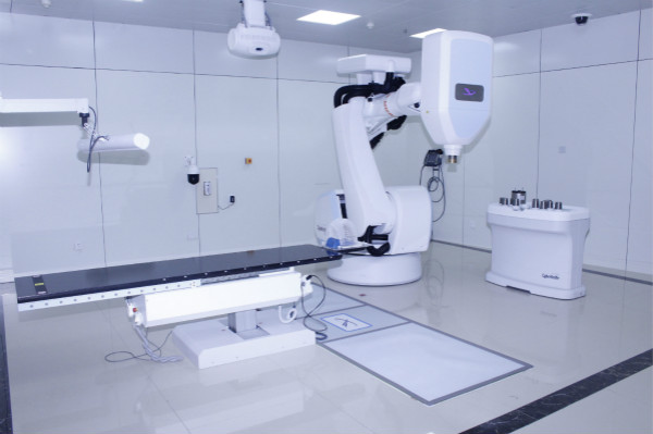 世博高新医院射波刀助病人战胜癌魔