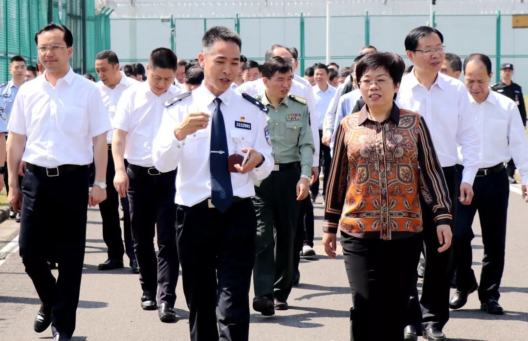 台州市委书记陈奕君一行到省临海监狱调研指导工作