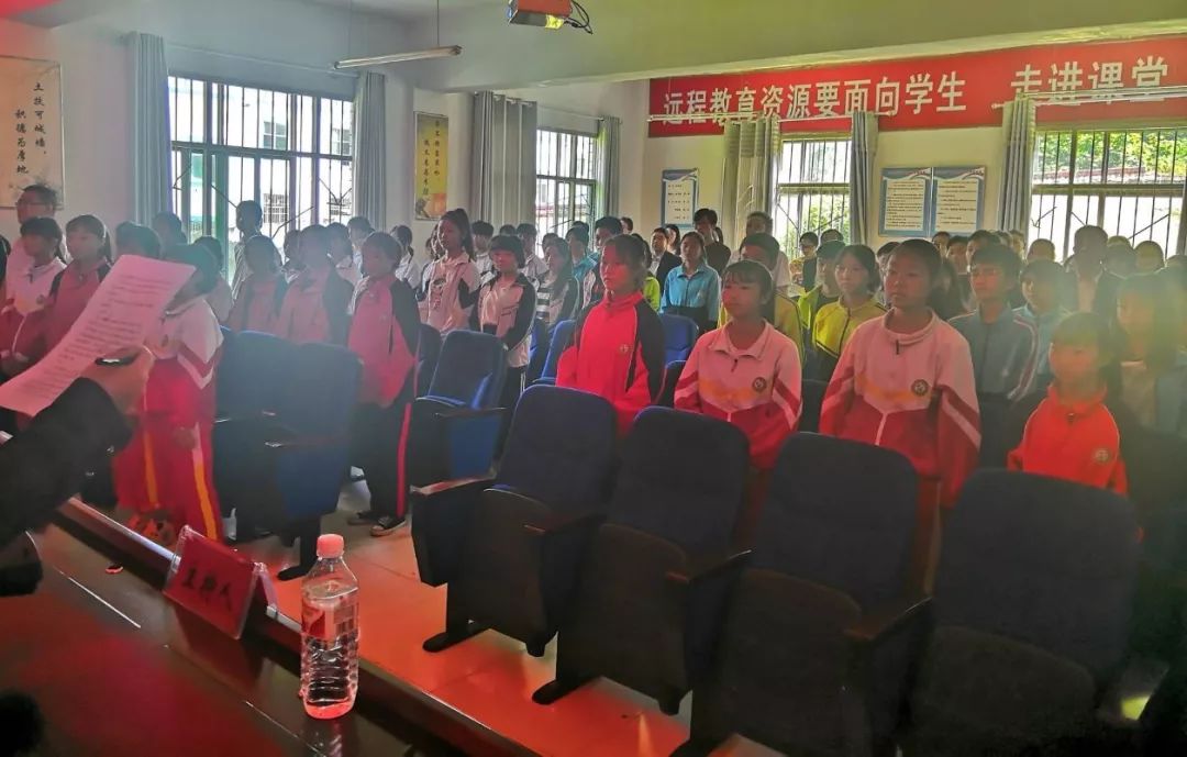 传播正能量"巡回宣讲(进校园)活动走进协和中学,黔西县县级优秀讲习员