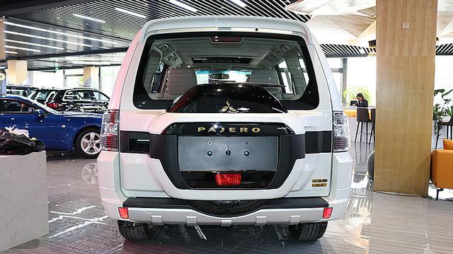 18款帕杰罗三菱suv旗舰车型日本已停产国内只卖31万