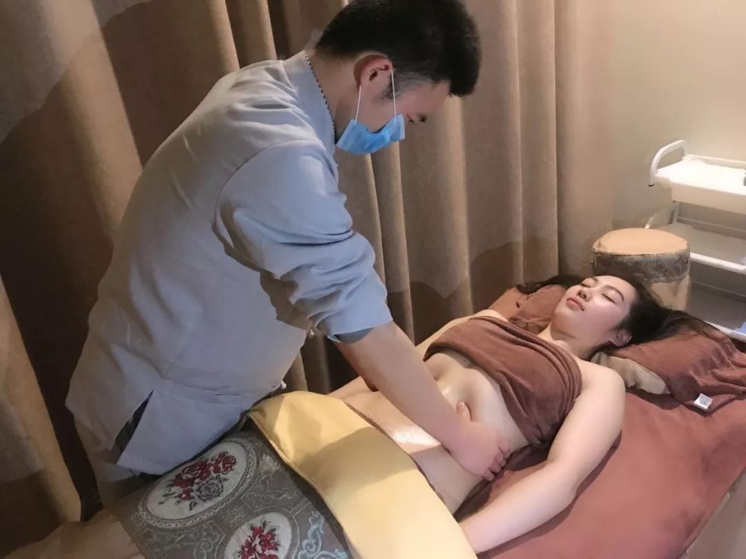 只要69.9元抢壮医推拿套餐!还送汗蒸 养生粥!