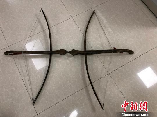 广西凭祥海关接连查获枪支散件,手弩等国家禁止进境物品