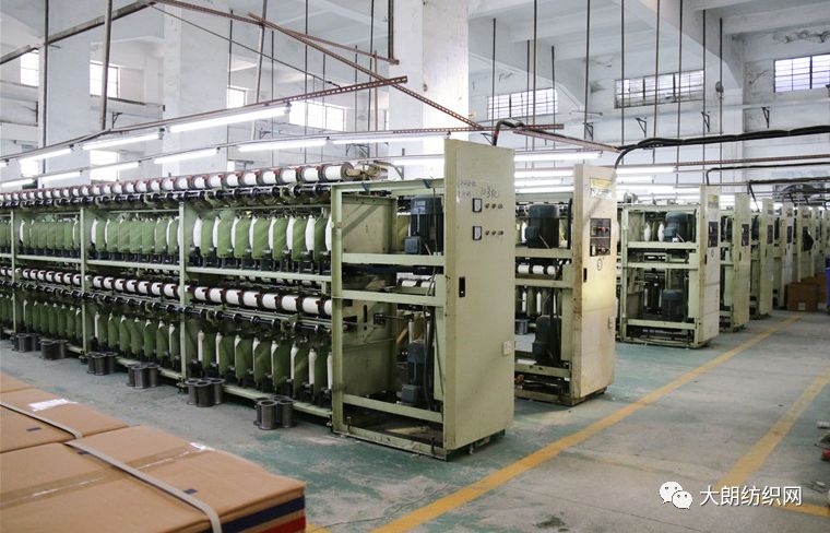 锦福公司自设纺厂,染厂,摇纱厂,打毛厂,一体化一条龙批发销售服务!