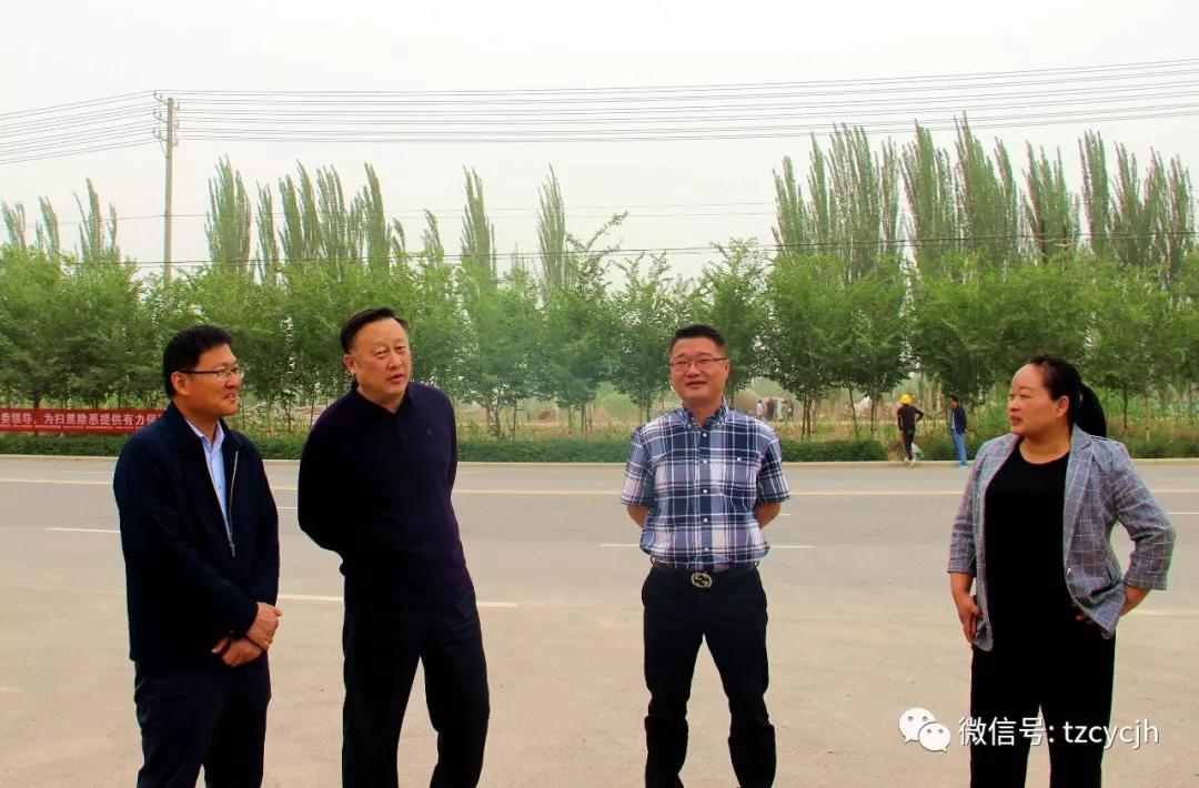 一路向西组团走进写满诗意的城市