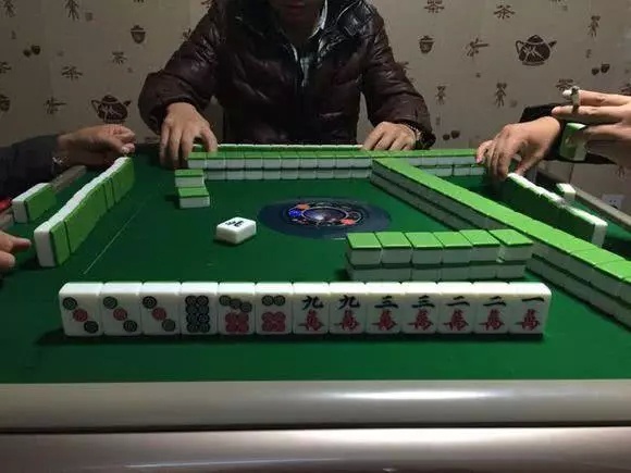 打麻将总是输怎么办记住这4个麻将技巧以后打牌会赢多输少