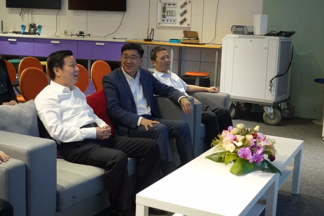 江西抚州市政府和抚州移动代表团来访爱立信上海