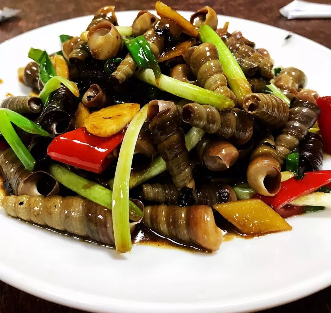 爆炒丁螺这就是知粥小炒的精妙之处肉质鲜嫩经过爆炒,肉汁瞬间被锁住