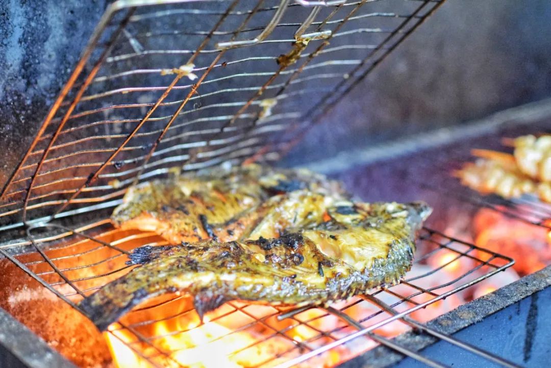 宜州烤鱼连续5天半价&7.8折炸裂福利!这家宜州烧烤我锁了!