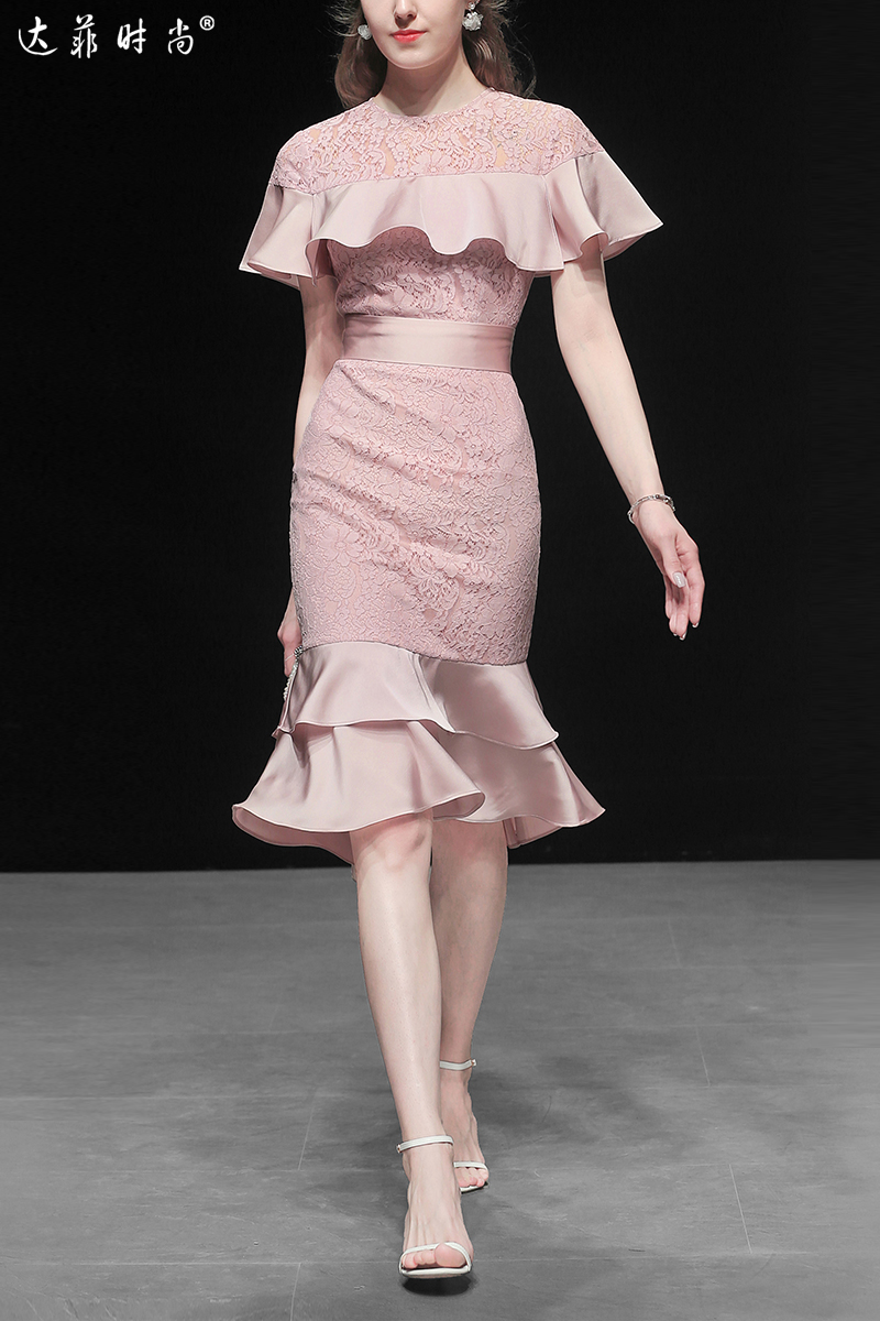 2019夏装新款女装气质甜美拼接荷叶边收腰包臀显瘦优雅连衣裙