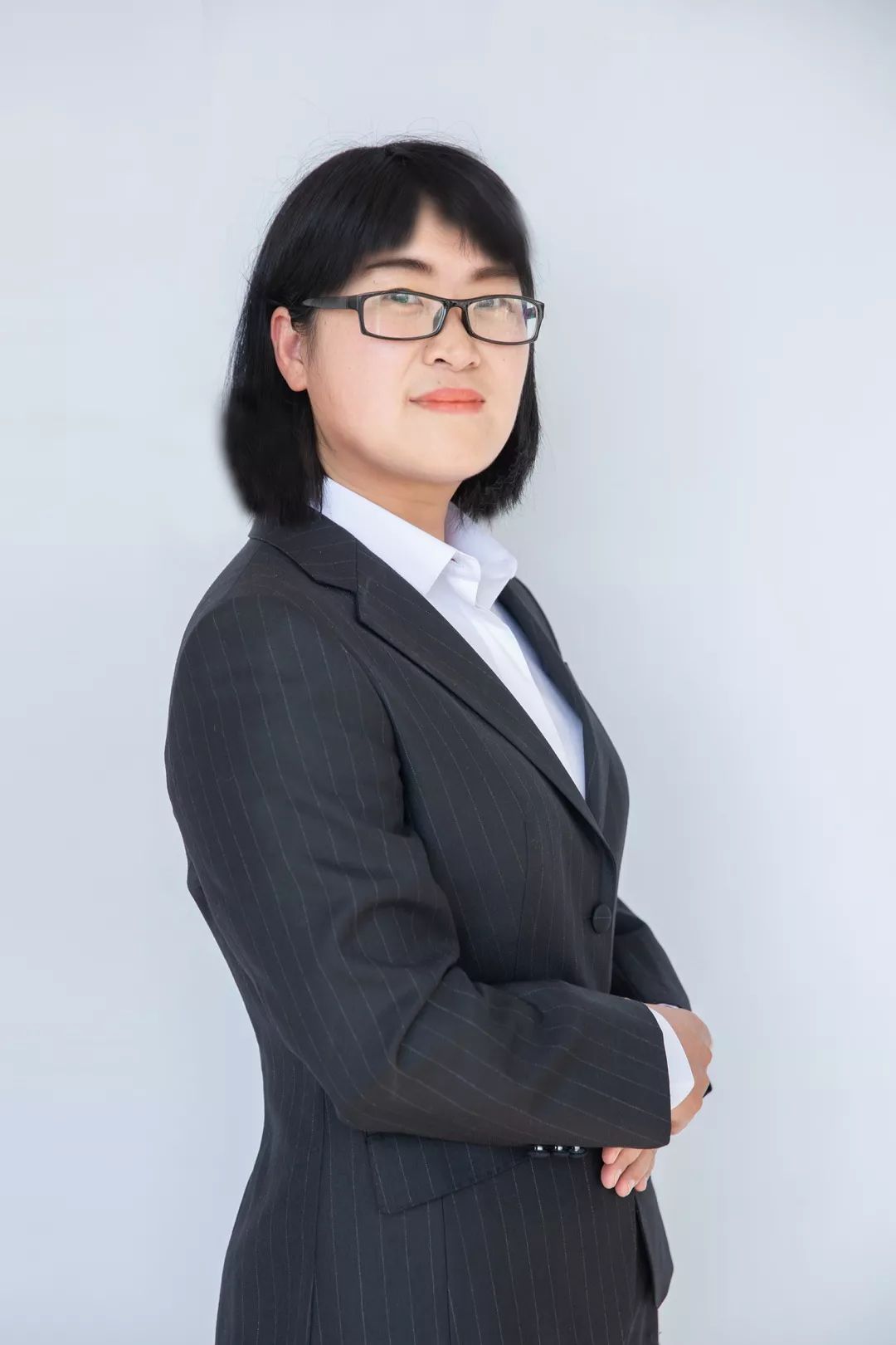 优质的师资队伍 黄吉淳:教授,著名书法家,著名画家,同时在设计领域有