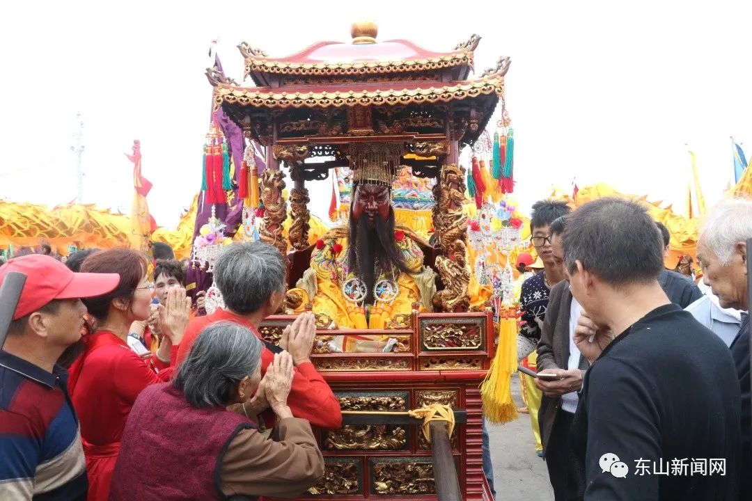 帶來了家鄉所奉祀的關羽香火入閩陳政,陳元光奉旨開發閩南時唐總章3年