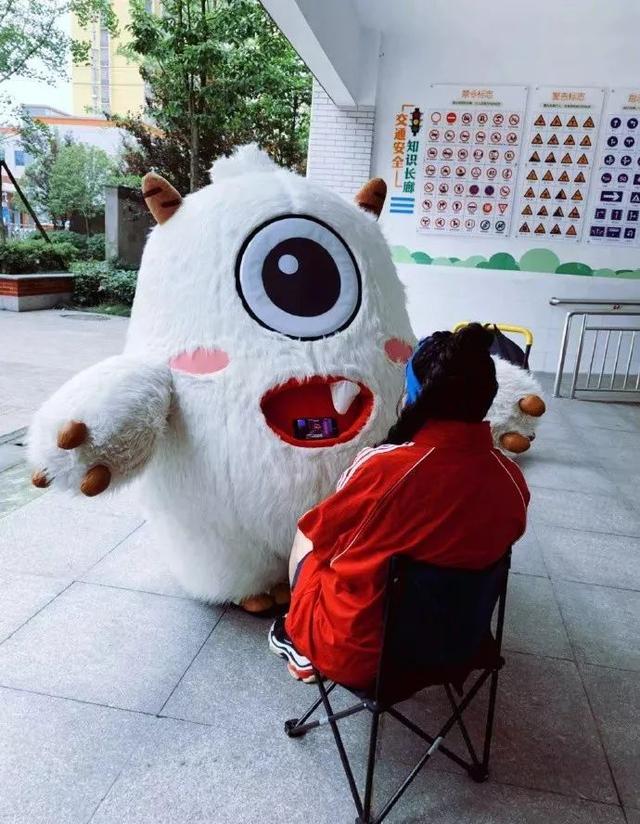 能让嘉宾一秒拾起童心的综艺,就服《人偶总动员4》!_宝宝