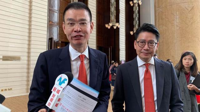 传奇东亚银行遭欧美对冲基金狙击香港李家百年传承五代今交棒