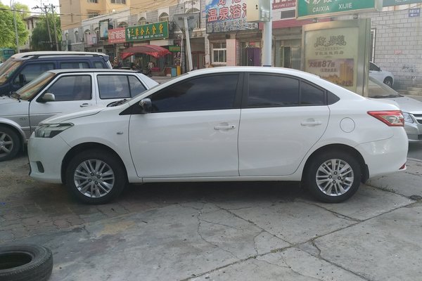 丰田威驰16款智臻星耀版神车威驰值得认可最满意它的油耗表现