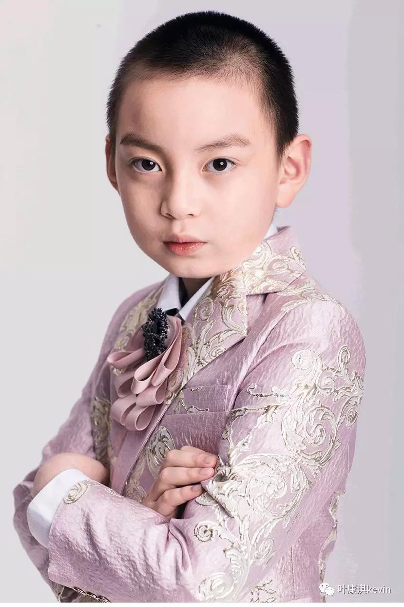 夜空中最亮的星叶康淇2019年第七季中国好猫步福建赛区形象代言人