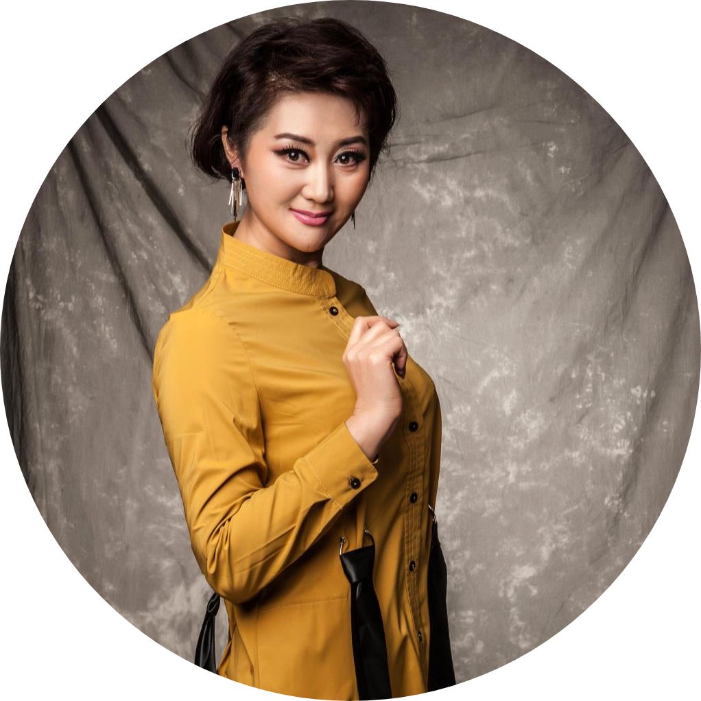 《雷雨》饰演周朴园话剧方面,曾扮演过天津人艺版《雷雨》中的周朴园