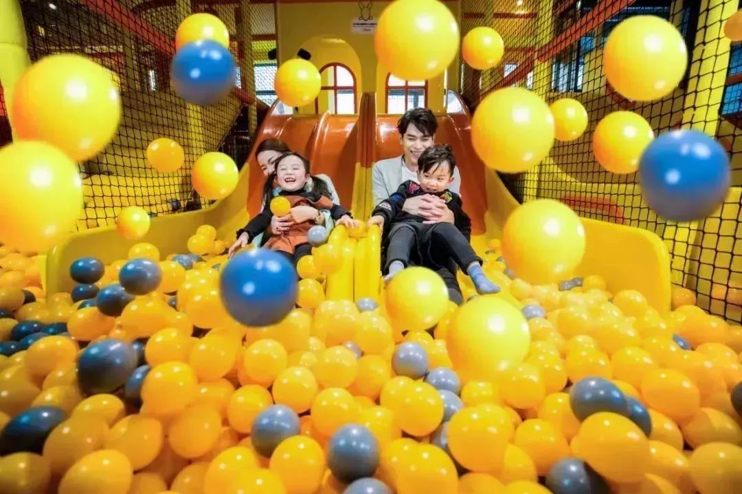 暑期亲子畅玩卡来了,2套仅售199元!袋鼠玩趣城,让你轻松遛娃