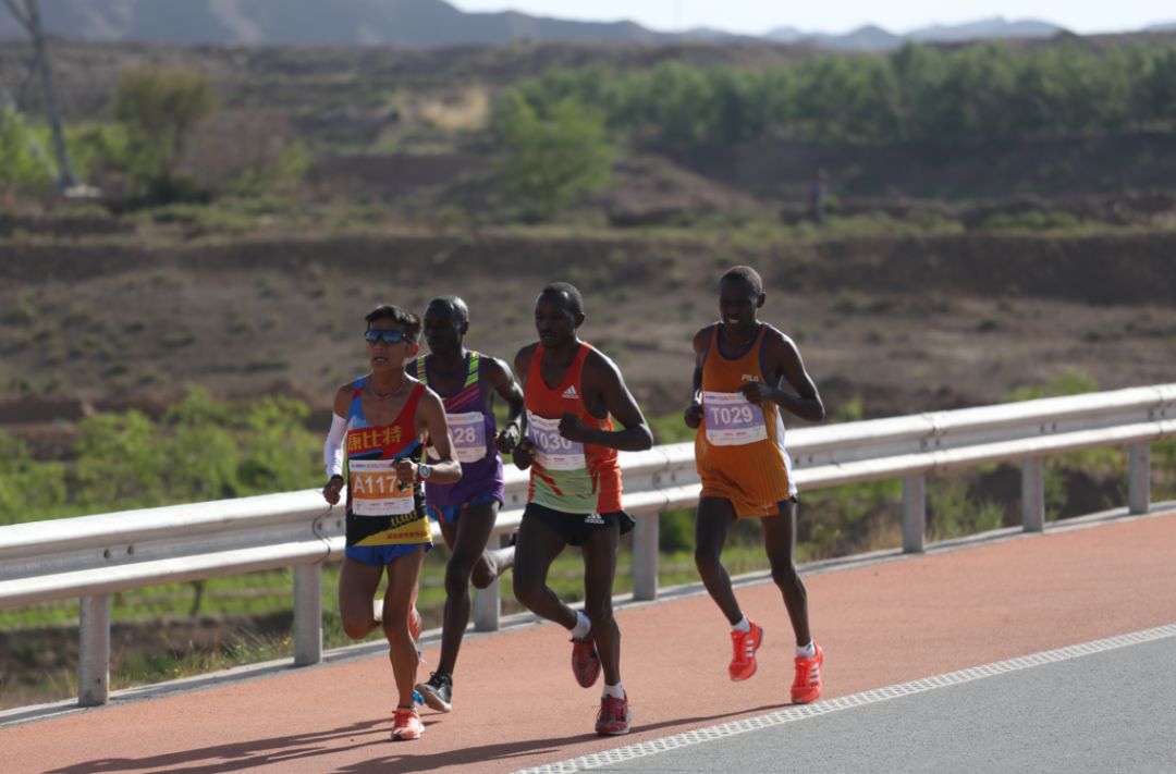 山地马拉松趣味与挑战并存的别样越野