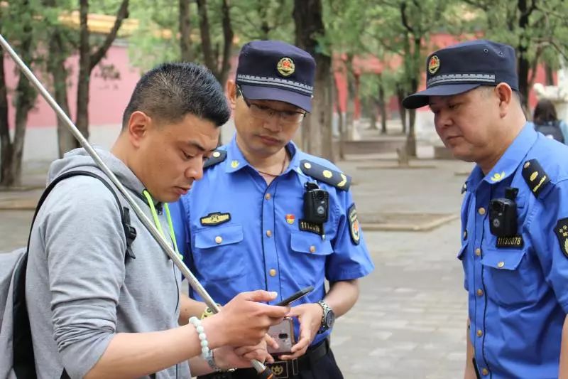 天真热城管执法部门启动高温天气应急预案环境秩序不能差