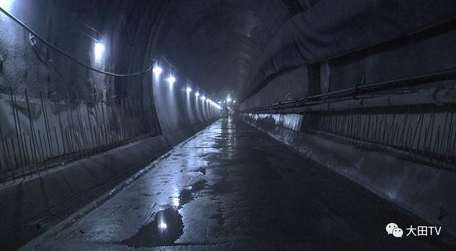 兴泉铁路三阳隧道图片