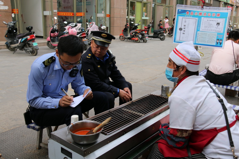 高台县市场监管局开展食品小摊点经营秩序专项秩序