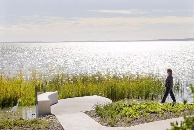 这些岛屿的设计将使它们可以连接在一起,用于节日或特殊活动.