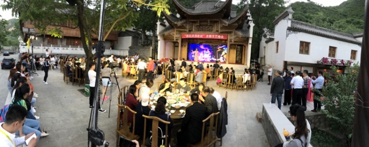 点击图片,在新窗口显示原始尺寸