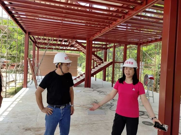 黑龙江林业局参观考察定安分公司工厂