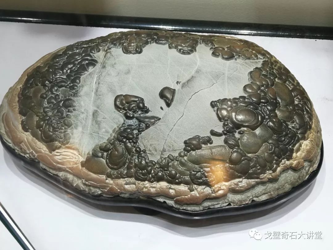 【郑州】一方山形宣石13.6万成交