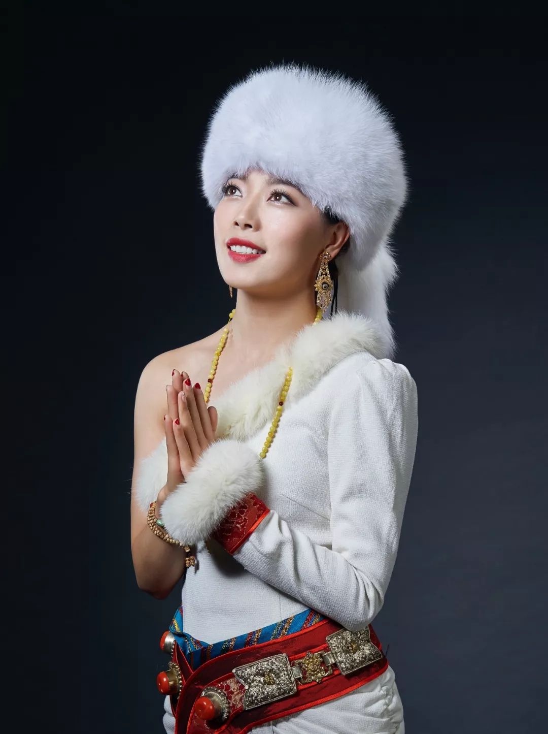 新疆女歌手都有谁图片