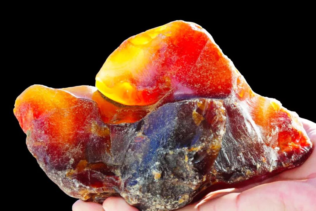 天赐瑰宝,宝石新贵——逊克玛瑙,夏季饰品选它准没错了!