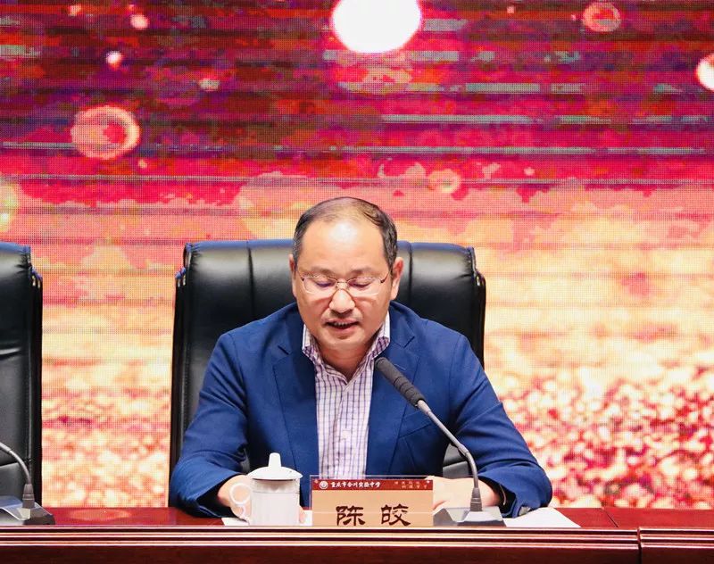 合川实验中学与西南大学附属中学签署结对帮扶协议