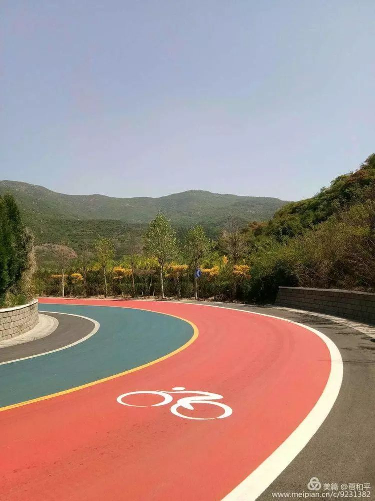 小区自行车赛道图片（小区自行车停车收费吗）《小区自行车停车位 比例 规定》