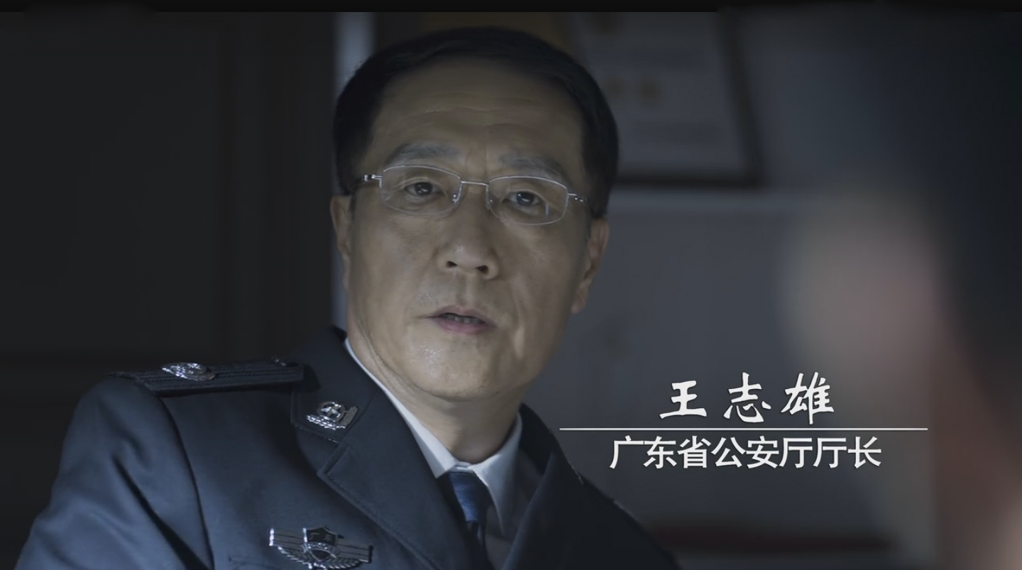 也更贴近于现实,反而祁同伟那个厅长被演绎的倒像一个派出所所长,一天