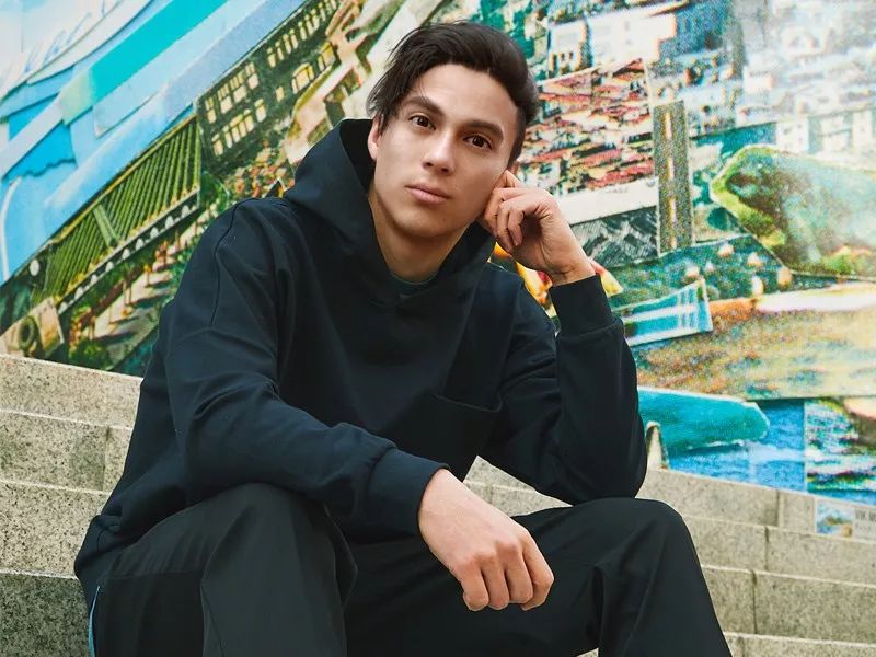 和日系混血帅哥liam nikuro:伊玛并不是第一位虚拟cg网红.