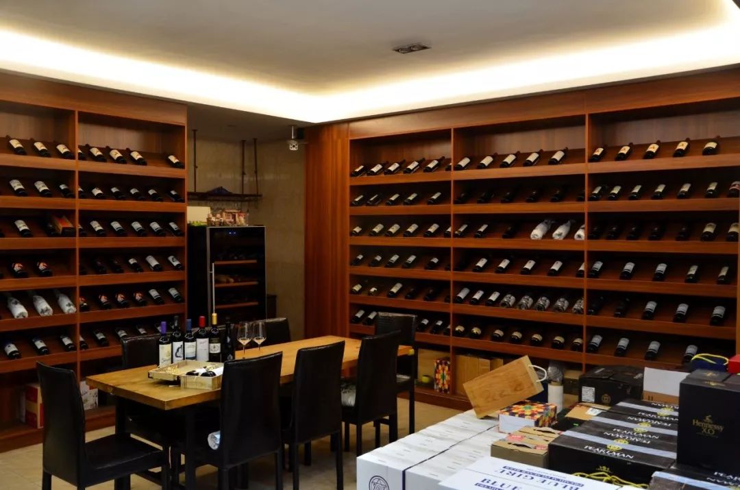 独具慧眼酌享非凡▎品汇红酒运营商专业专注让你细节中品味优雅