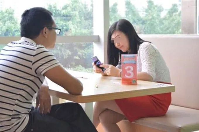 真实经历跟异性网友见面发生的事