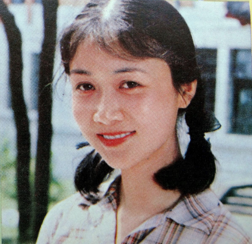 80年代最红的女演员,为了生存而在美国做清洁工,今62岁成女强人_罗燕
