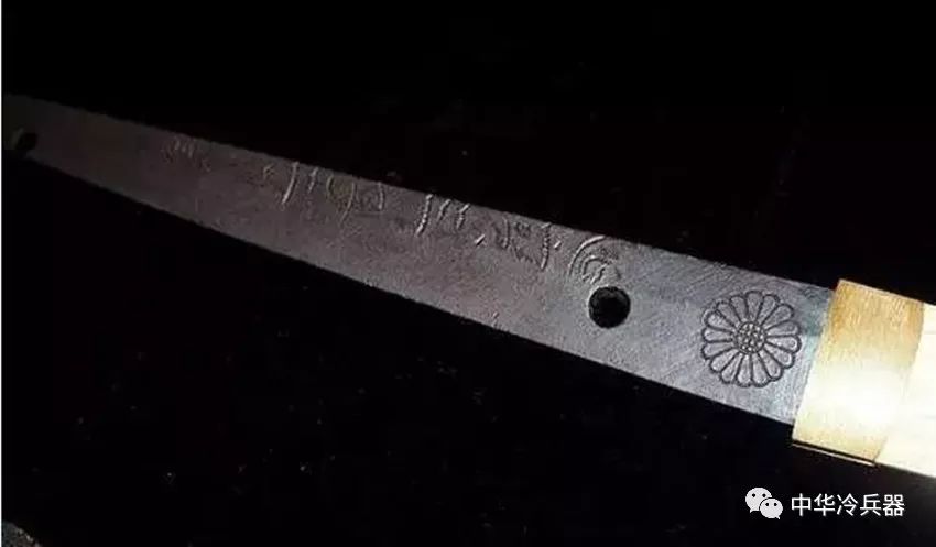 日本刀的铭文除了刻铸刀师名还刻什么