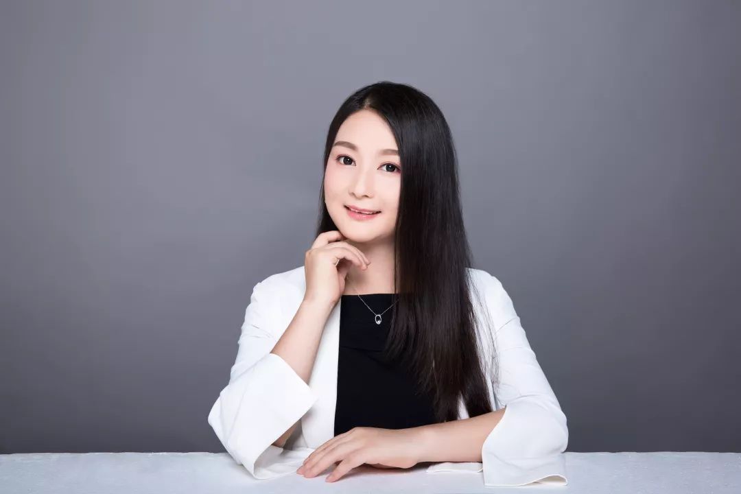 小月姐姐全网知名儿童主播,儿童故事大咖,音频故事全网播放量数亿次