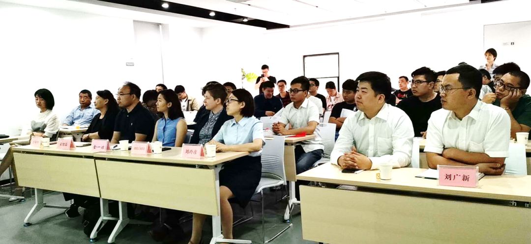 外请嘉宾中国食品发酵工业研究院资深工坊啤酒培训讲师宋绪磊,哈尔滨