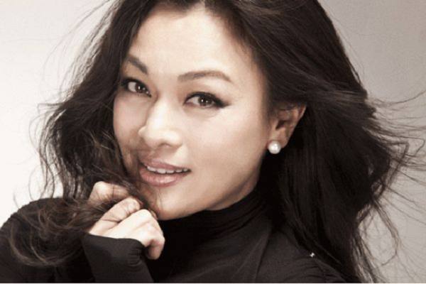 曾是中戏"五朵金花",二婚嫁给外国人,如今52岁生活幸福_史可