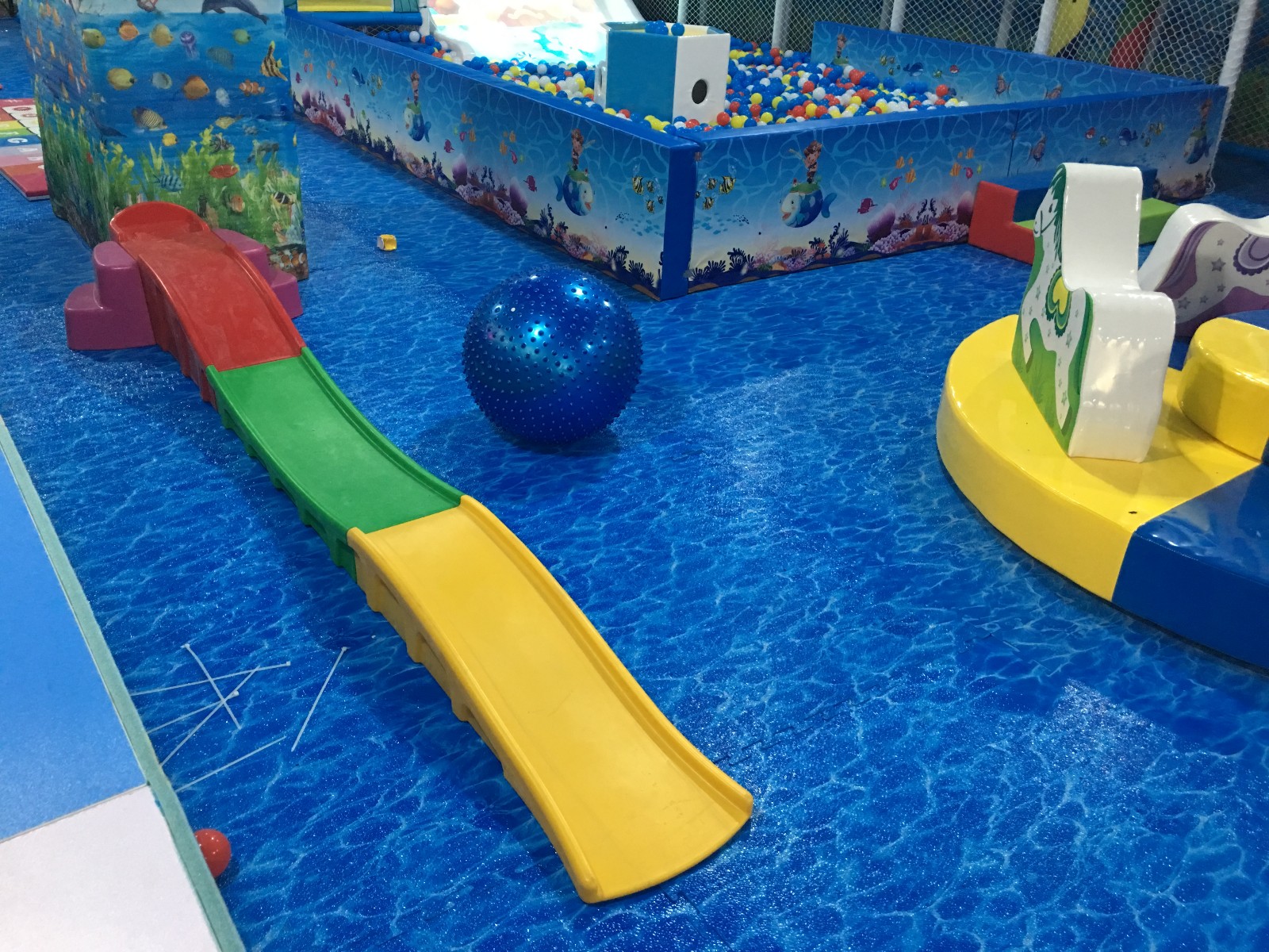 洛阳西工区的这家贝乐屋室内儿童乐园玩嗨了