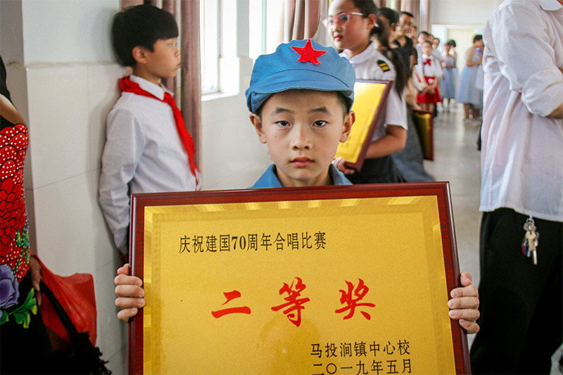 马投涧镇举办庆祝新中国成立70周年歌咏比赛活动-搜狐大视野-搜狐新闻