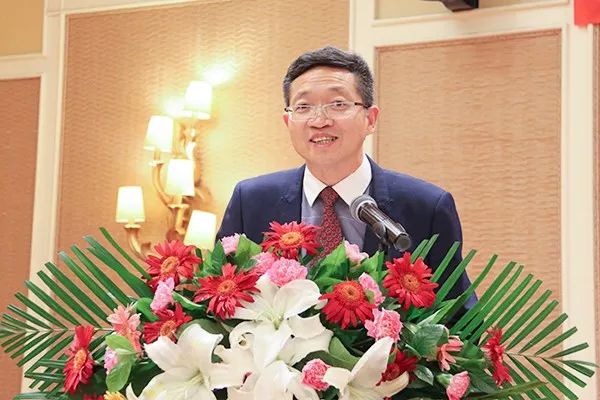 他指出,今年2月24日,市委副书记,市长孟庆斌主持召开临沂高端不锈钢与