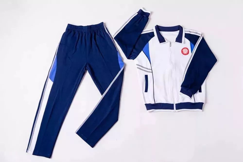 快看普宁新款中小学生校服图片和价格公布了