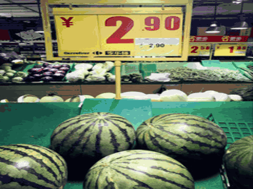 真甜真贵100元一个的甘美西瓜让果农嗅到新商机
