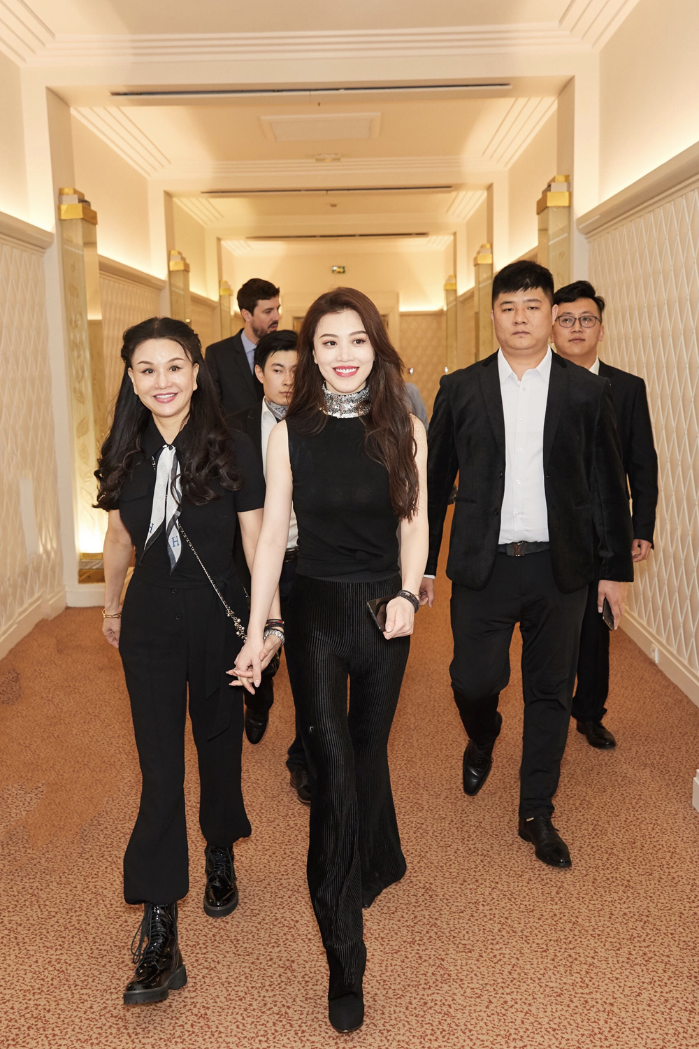 并邀请艺人葛天作为"巴里耶·保利文化之夜"中法文化交流大使